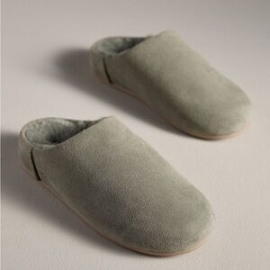 UGG Elea Slip-On Clogs